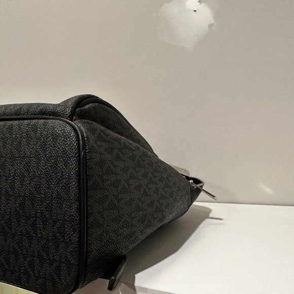 Michael Kors black medium Abbey backpack - Picture 7 of 8